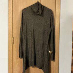 Apt. 9 Women's gray Brown Turtleneck Sweater
